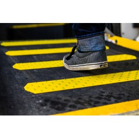 Extreme Grip Anti-Skid Surface 2"x24" Extreme Grip Anti-Skid Surface 2"x24"