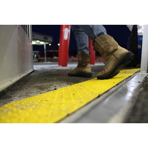 Extreme Grip Anti-Skid Surface 2"x24" Extreme Grip Anti-Skid Surface 2"x24"