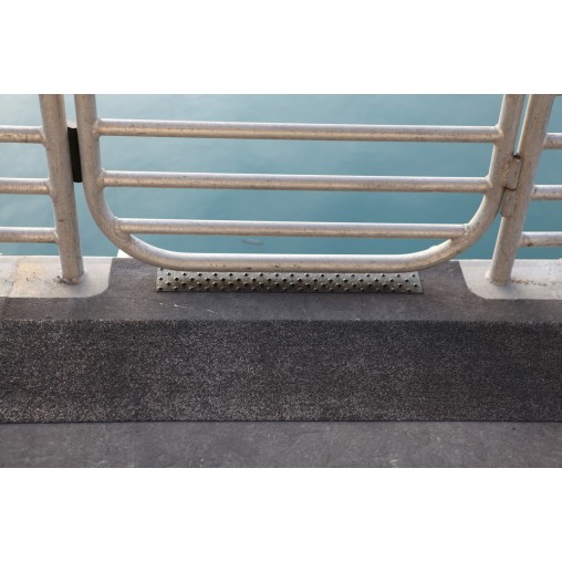 Lava Grip Anti-Skid Surface 2"x48" Lava Grip Anti-Skid Surface 2"x48"