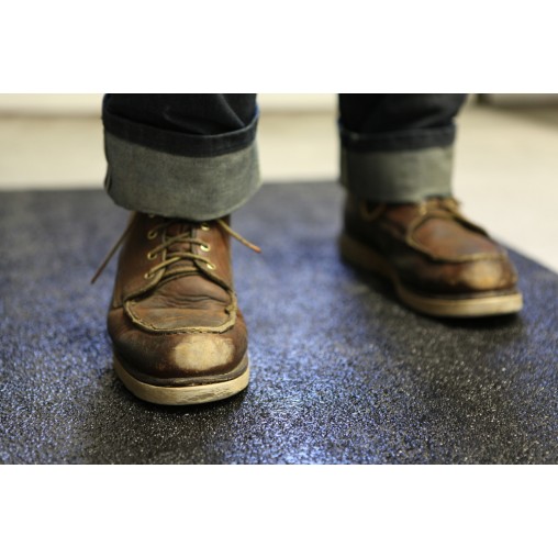 Lava Grip Anti-Skid Surface 2"x48" Lava Grip Anti-Skid Surface 2"x48"