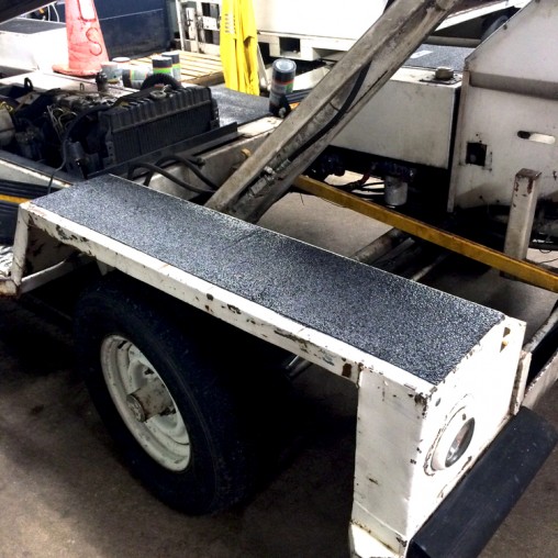 Lava Grip Anti-Skid Surface 2"x48" Lava Grip Anti-Skid Surface 2"x48"